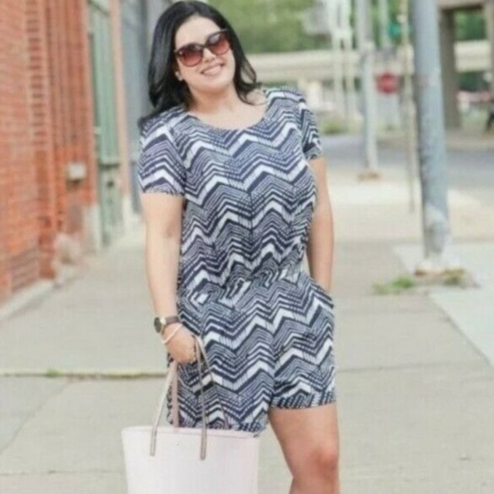 J Crew Factory Blue Chevron Short Sleeve Romper Size 6